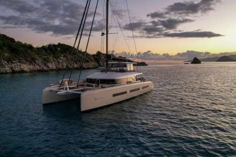 Review img # 42 of the yacht AEOLUS 77
