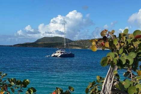 Review img # 12 of the yacht ALLURE 64