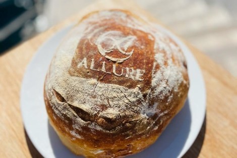 Review img # 10 of the yacht ALLURE 64