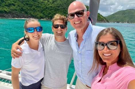 Review img # 38 of the yacht ANDIAMO