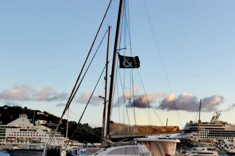 Review img # 33 of the yacht BEYOND STARDUST