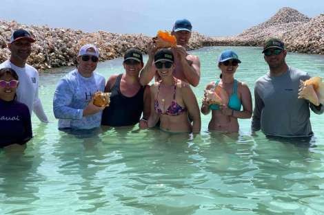 Review img # 47 of the yacht FOXY LADY