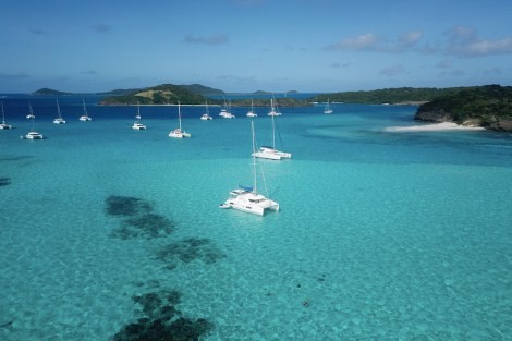 Review img # 77 of the yacht Groovy