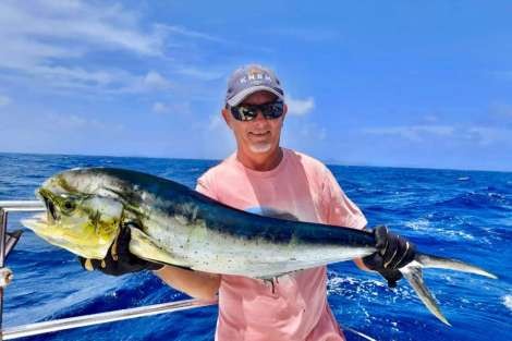 Review img # 37 of the yacht Groovy