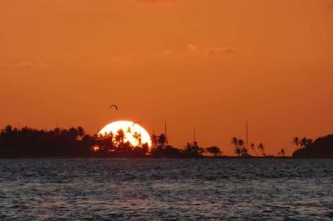 Review img # 103 of the yacht Groovy