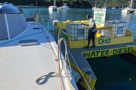 Review img # 6 of the yacht ILLUSION