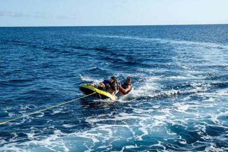 Review img # 7 of the yacht ISLAND KISSES