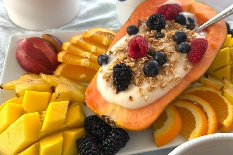 Review img # 2 of the yacht ISLAND KISSES