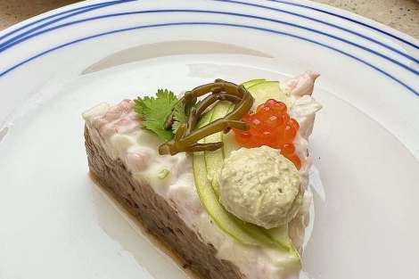 Review img # 98 of the yacht ISOLABLUE