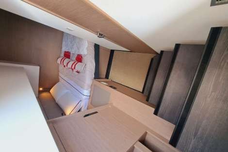 Review img # 8 of the yacht LE GRAND BOGAVANT