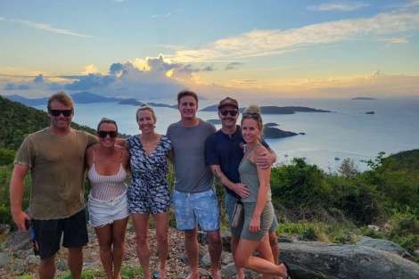 Review img # 87 of the yacht LIQUID ZEN