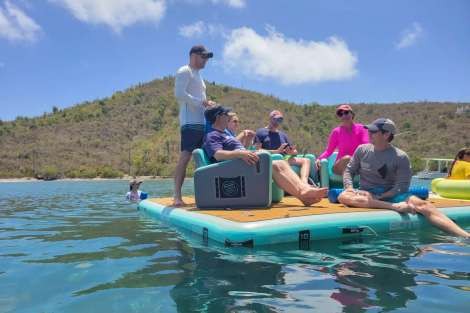 Review img # 82 of the yacht LIQUID ZEN