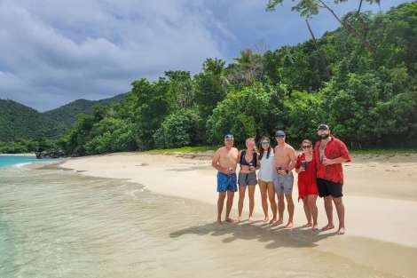 Review img # 62 of the yacht LIQUID ZEN