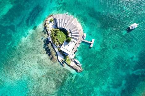 Review img # 58 of the yacht LIQUID ZEN