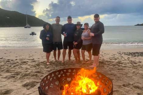 Review img # 39 of the yacht LIQUID ZEN