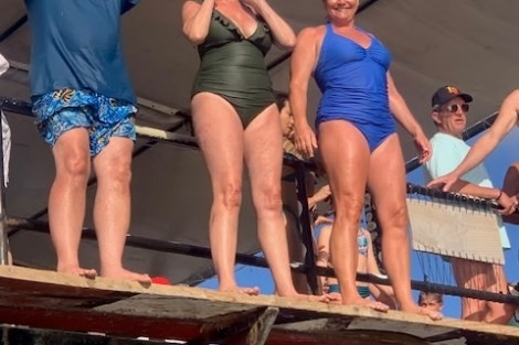 Review img # 92 of the yacht SUN GODDESS