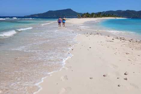 Review img # 32 of the yacht SWAN