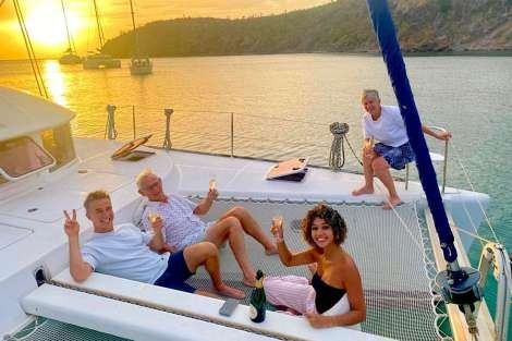 Review img # 4 of the yacht TIMAIAO 2